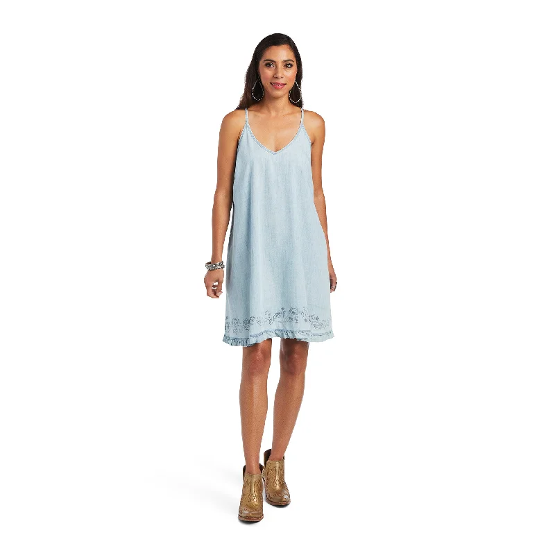 10040706 Ariat Wms Meadow Dress Light Denim