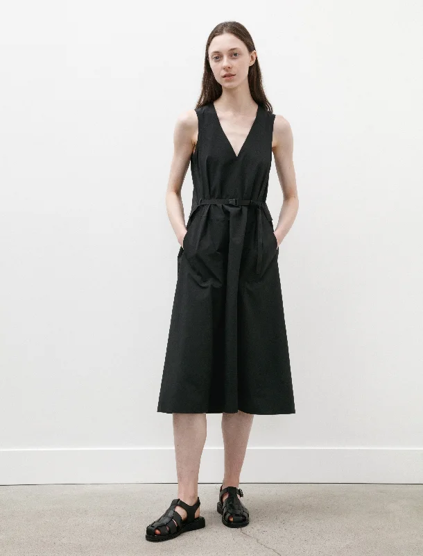 Icosa Dress Black